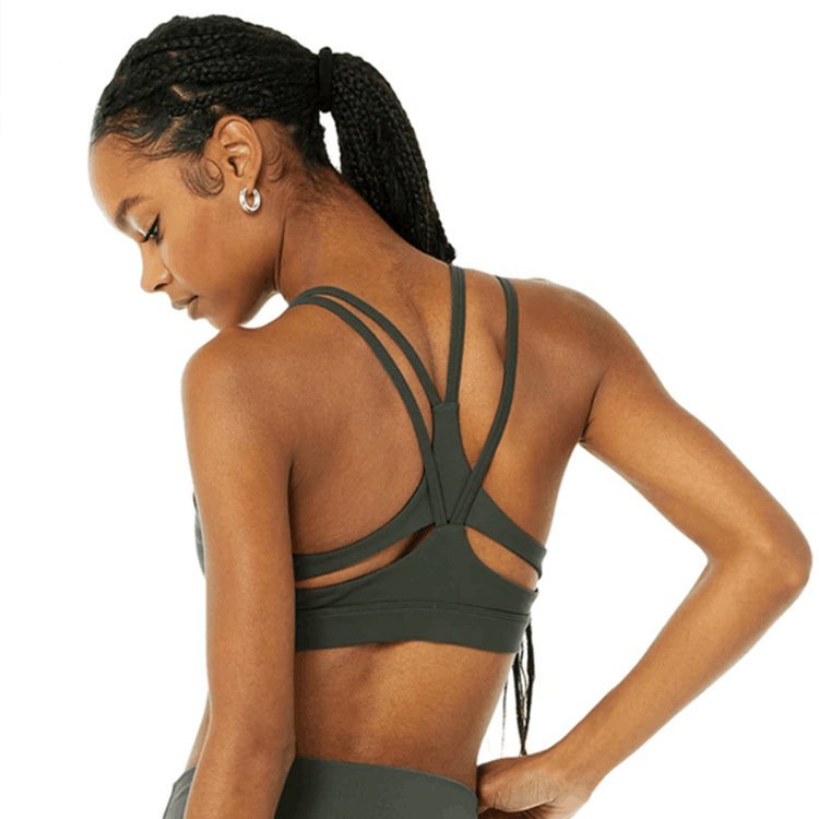 Shock-absorbing sports bra