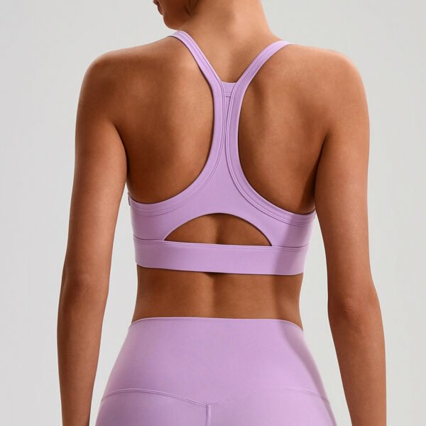Form-fitting yoga tank top