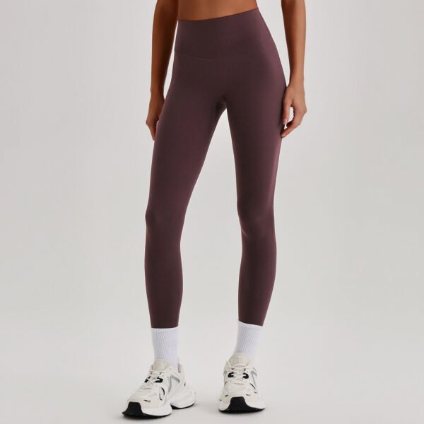 Naked-feel yoga leggings