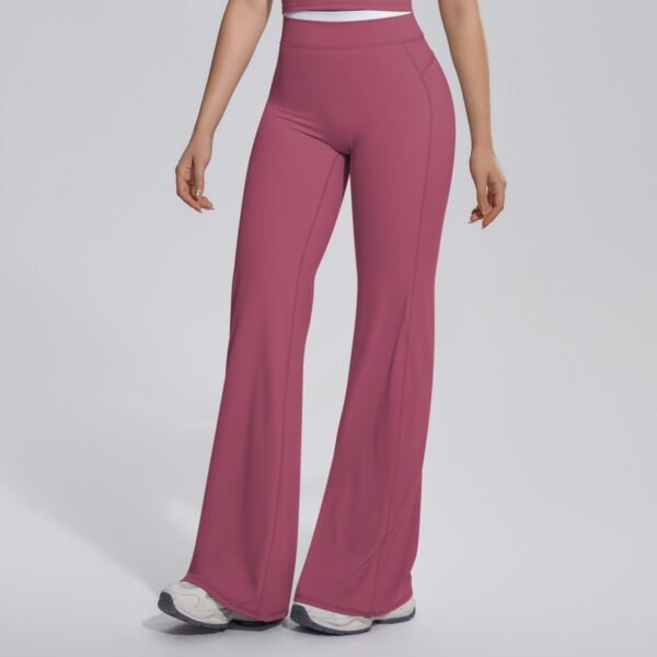 Wide-leg pants with a layered look