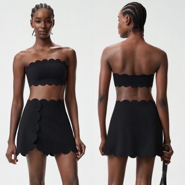 Two-piece strapless tennis outfit