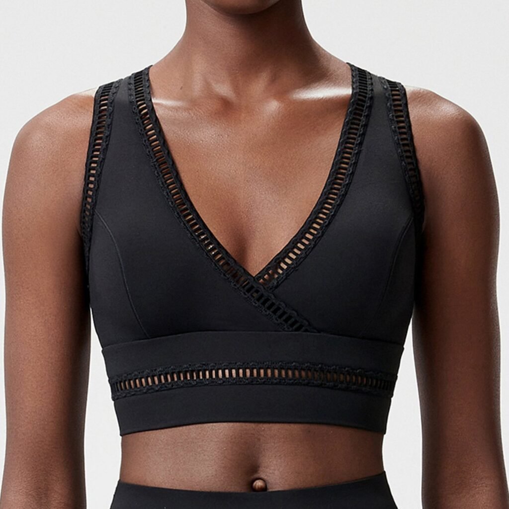 Cut-out back sports bra