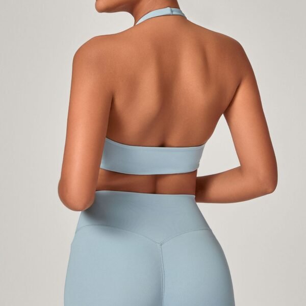Square-neck halter bra