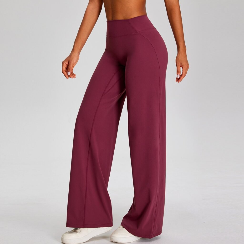 Loose-fit yoga pants for running