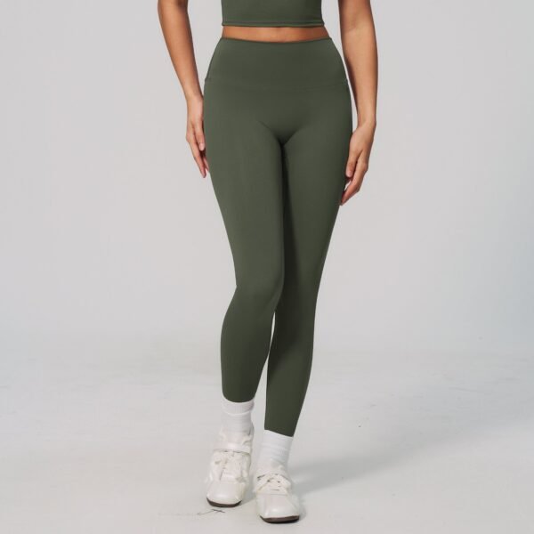 Breathable, quick-drying yoga pants