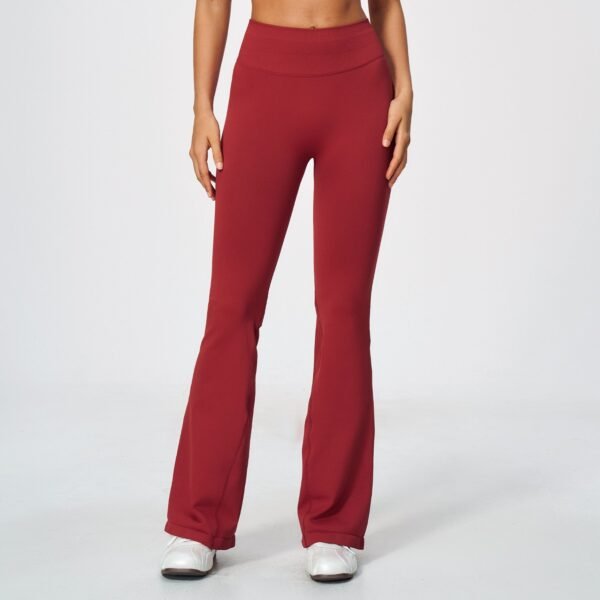 Seamless slight-flare trousers