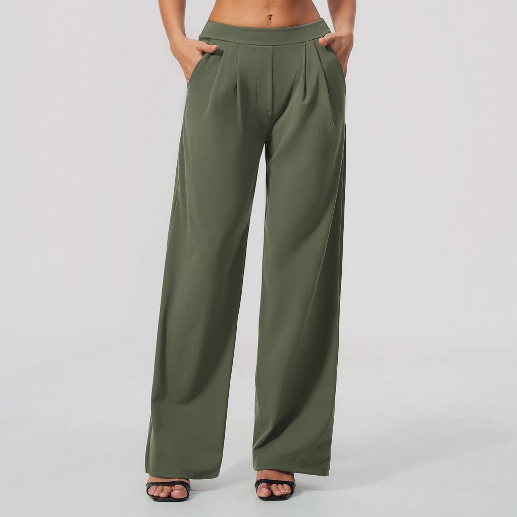 Loose-fitting yoga pants