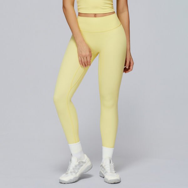 Brushed-finish tight athletic leggings
