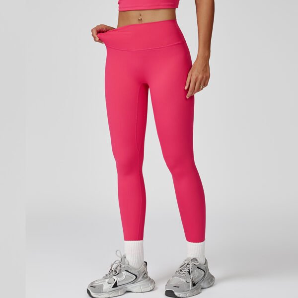 Brushed-finish tight athletic leggings