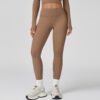 Brushed-finish tight athletic leggings