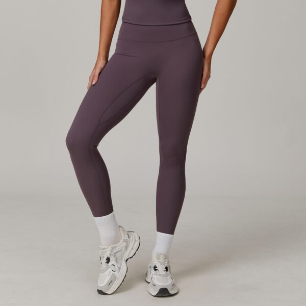Brushed-finish tight athletic leggings