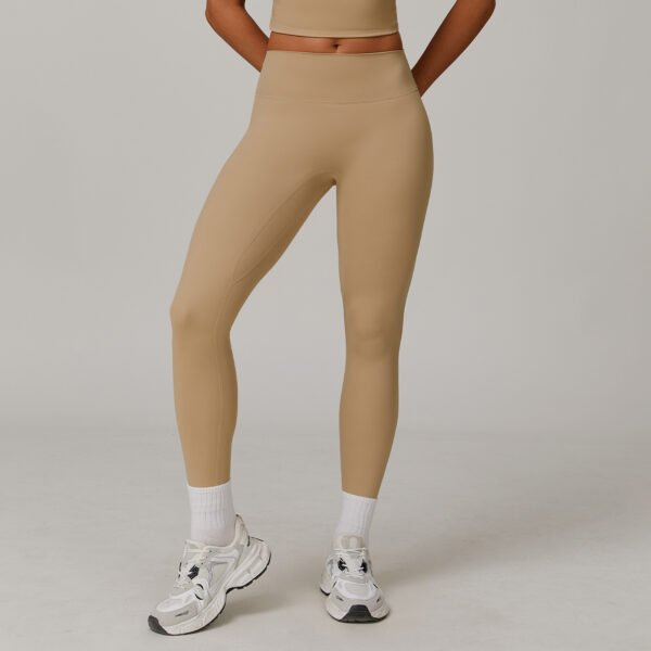 Brushed-finish tight athletic leggings